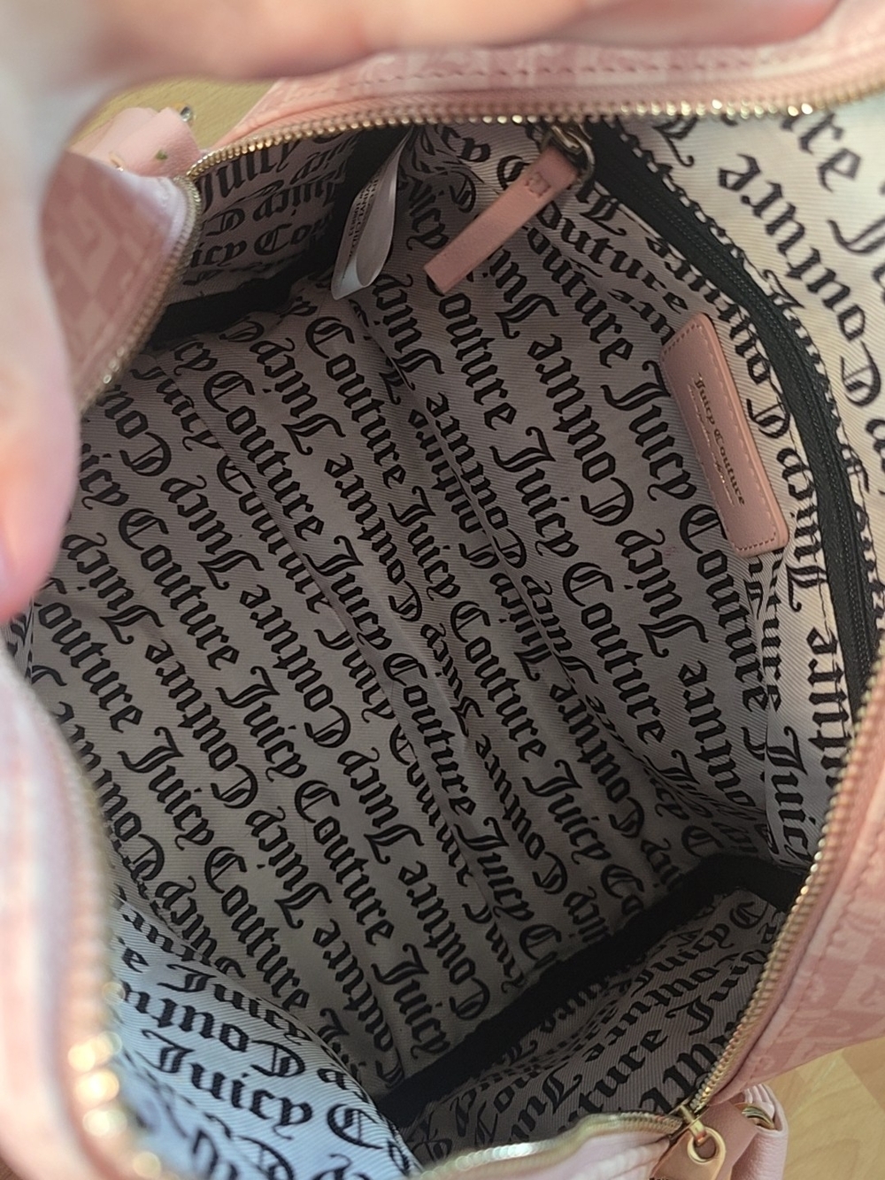 Juicy Couture Pink Shoulder Bag with Script Logo Lining